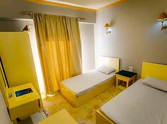 Ostello Palma Camp *